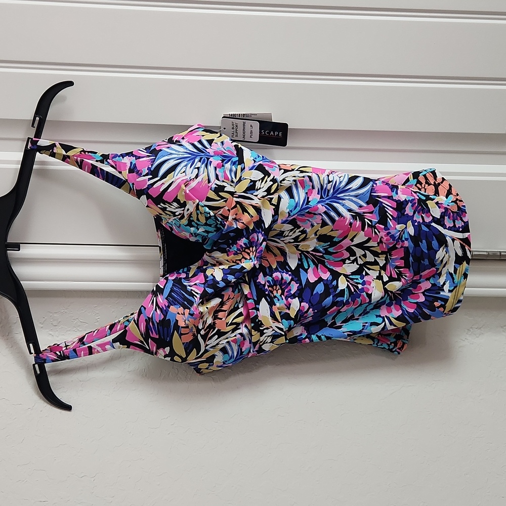 🔥NWT Island Escape swim tank
